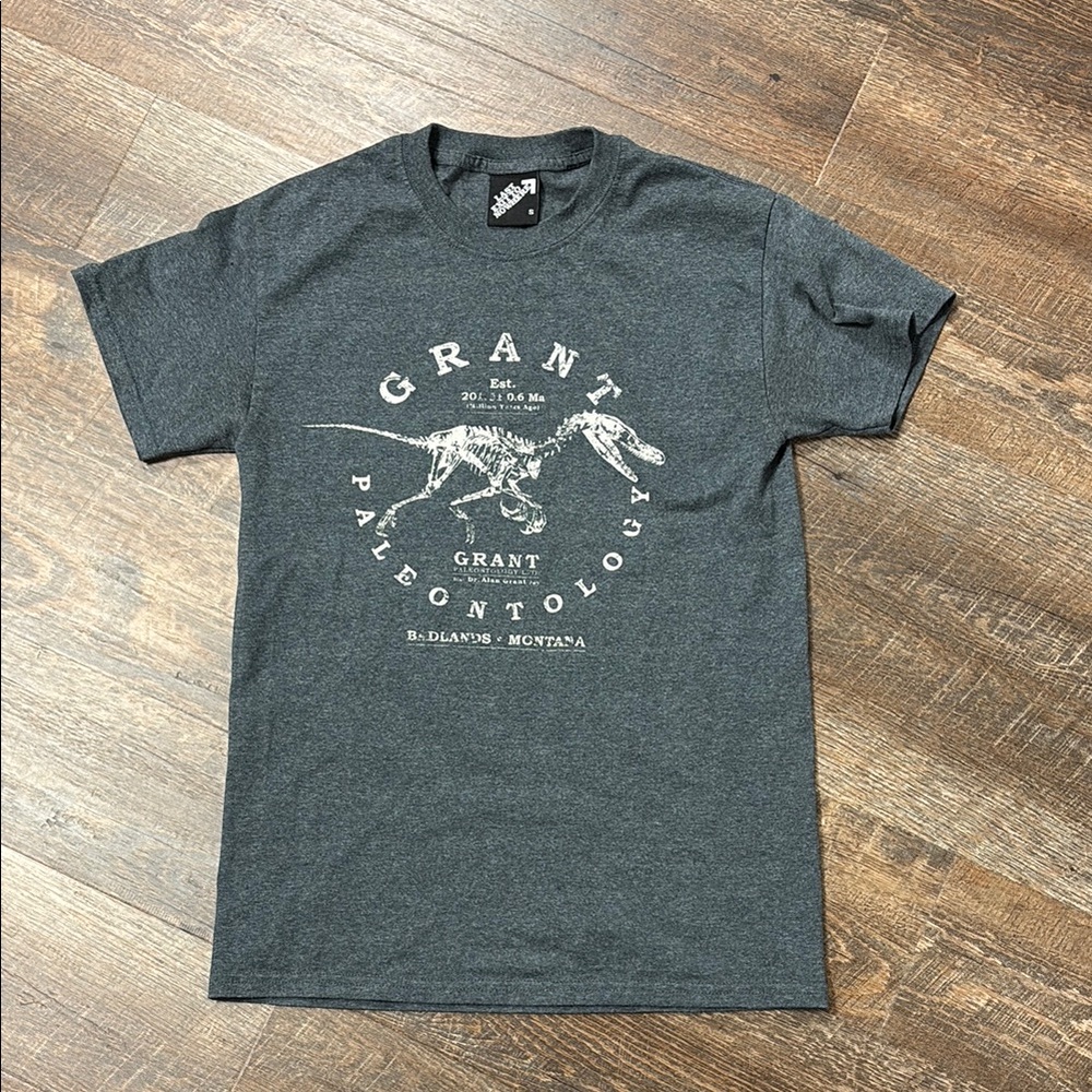 Last Exit to Nowhere Charcoal Gray Short Sleeve Tee Jurassic Park Graphic Size S